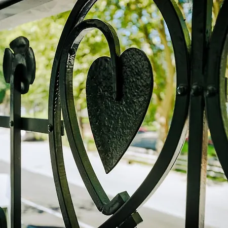 ホテル Boutique Sunrose 7 - Gourmet & (adults Only)