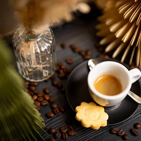 Boutique Sunrose 7 - Gourmet & (adults Only) ボーヒニ