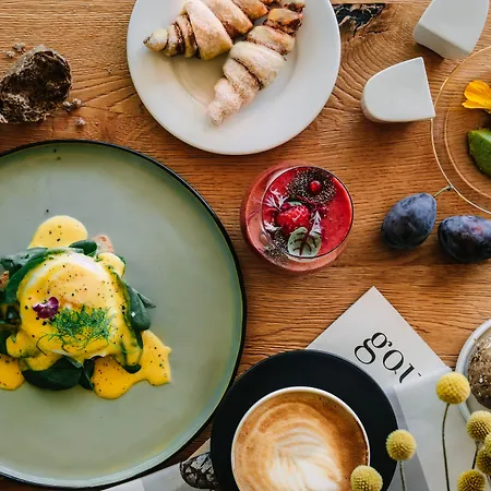 Boutique Sunrose 7 - Gourmet & (adults Only) מלון בוהין