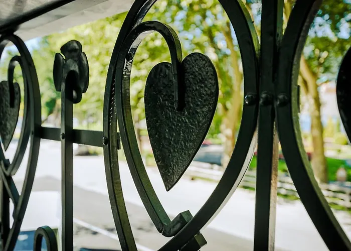 Отель Boutique Sunrose 7 - Gourmet & (adults Only)